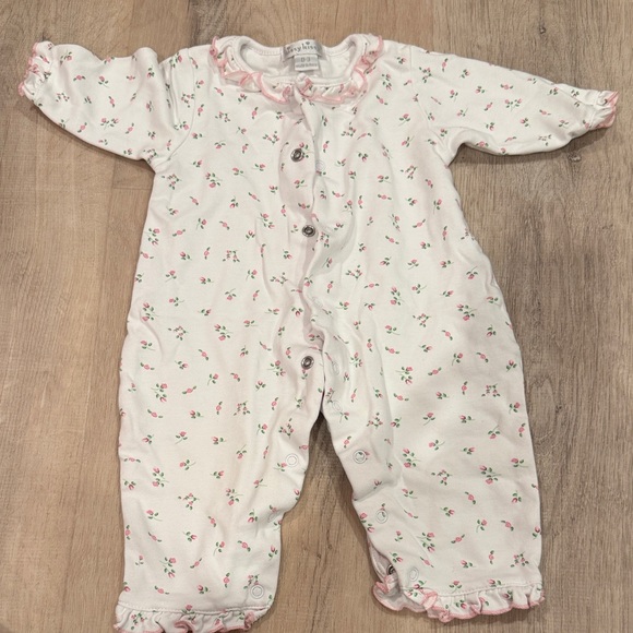Kissy Kissy Pink and White Floral Footie - Picture 1 of 5